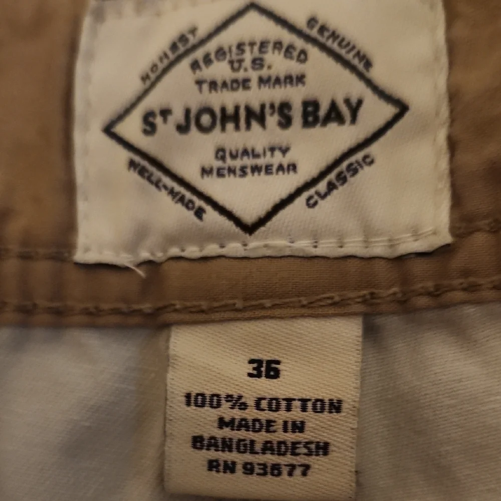 St Johns Bay Shorts Size 36 Beige Cargo